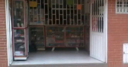 MISCELANEA Y PAPELERIA KAREN CALLE 131 BIS 95B CON 39 MISCELANEA Y PAPELERIA KAREN CALLE 131 BIS 95B CON 39